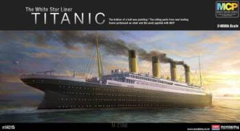 R.M.S. Titanic 1:400