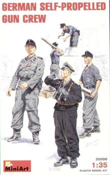 German Self-Propelled Gun Crew