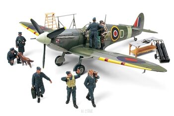 Supermarine Spitfire Mk.Vb w/7 Royal AirForce Crew