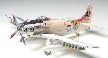 Douglas A-1H Skyraider U.S.Navy