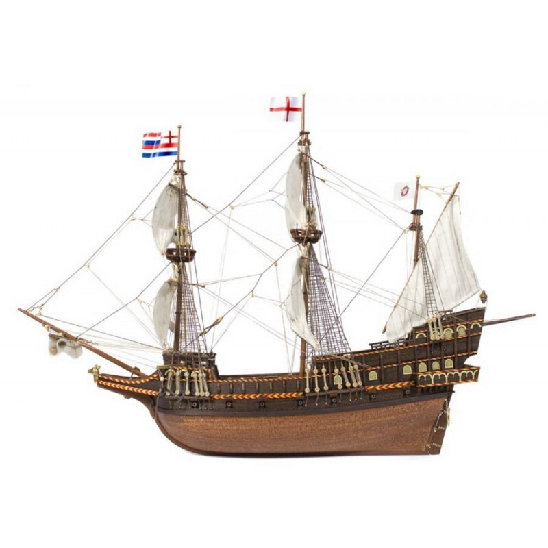 Golden Hind 1:85